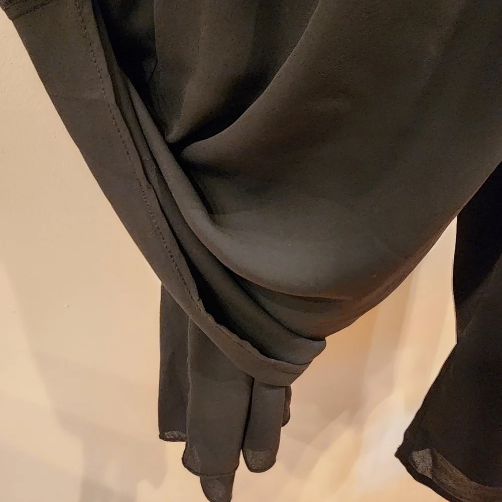 Aritzia Babaton Colutte Pants Wide Leg Cropped Size Med. Black Sheer Lined - Picture 5 of 8